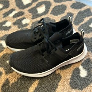 New Balance Nergize shoes
